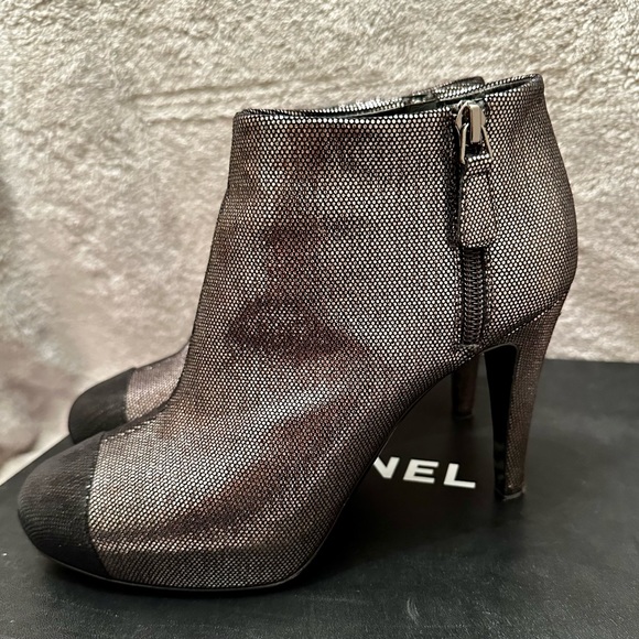 CHANEL Bottines C2635 Anthr 81307/Noir 94305 - Picture 7 of 13
